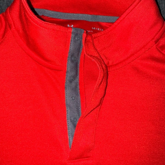 Red Under Armour 1/4 button - Picture 3 of 5